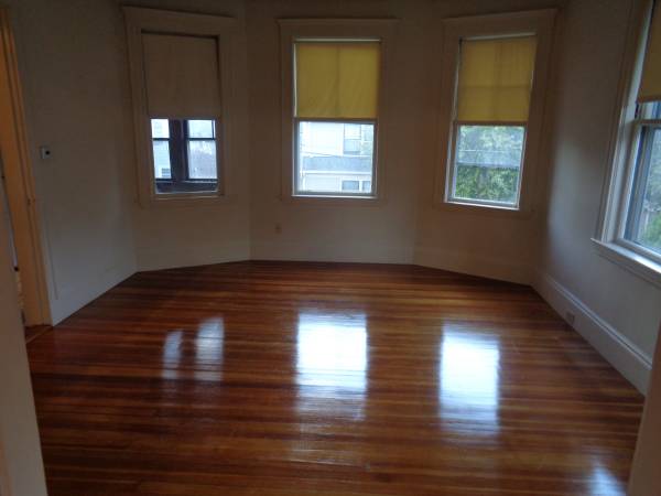 $2,500 / 2hab - 1250ft2 - @ Recién listado Cul de sac :: GRAN ESTRUCTURA, TECHOS ALTOS, AIRE ACONDICIONADO CENTRAL, ¡MUCHO MÁS! (Cherry St. Belmont)63828556254467121