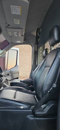 2020 Ford transit 150 - Photo 12