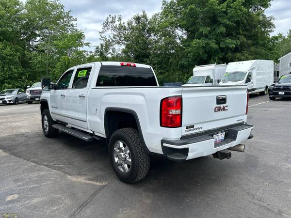 2017 GMC Sierra 3500HD Denali Crew Cab 4WD - $42,944 (Plaistow, NH)63622676789123124