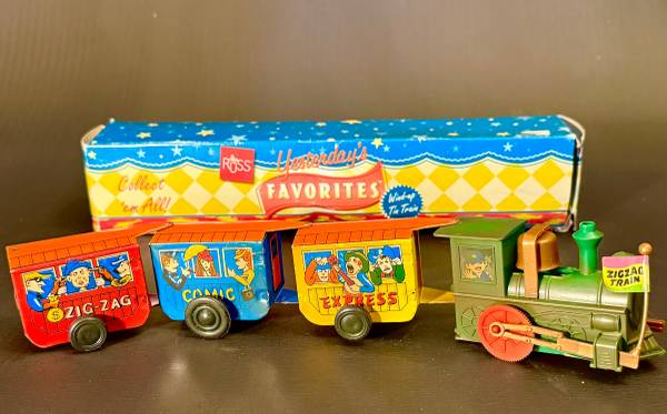 Cartoon tin train 1