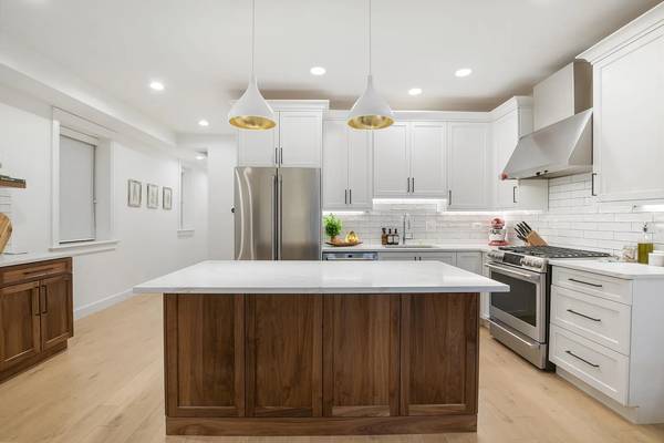 $2,975 / 2br - 1200ft2 - 2 bed 2 bath in Wicker Park63781327383425124