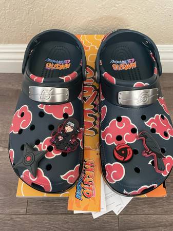 NEW Crocs x NARUTO ITACHI UCHIHA CLASSIC CLOG Nightfall - Mens Size 10 1