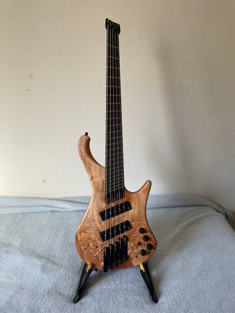Ibanez EHB1505SMS Short Multi Scale Headless 5 String Bass 1