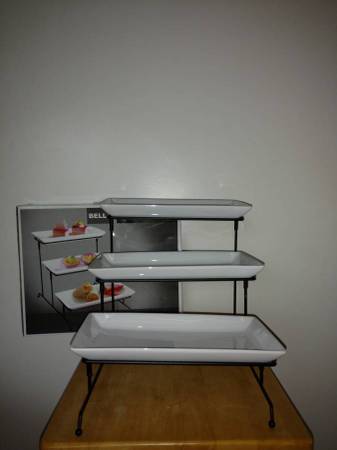 ENTERTAINING SERVING PLATTERS 1