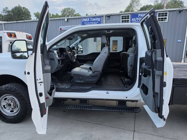 2024 Ford F250 XL Super - Photo 13