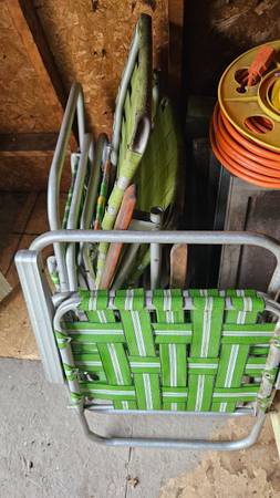 Vintage lawn chairs 1