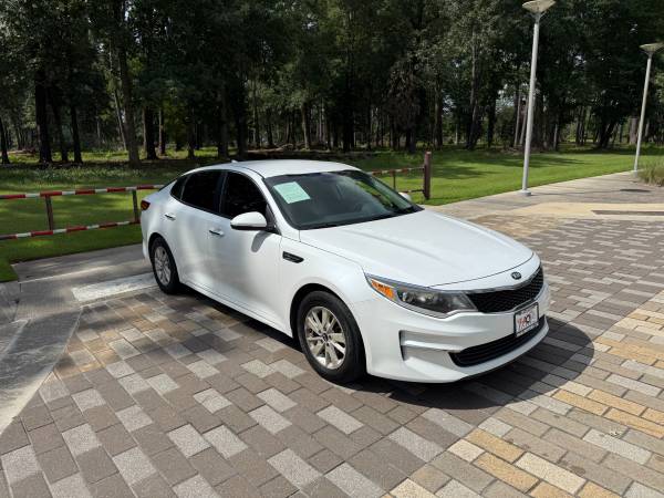 2017 KIA OPTIMA FE - $7,995 (SPRING)63622465905667123