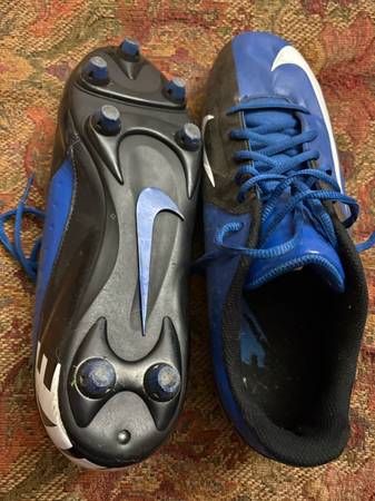 Nike Mens Soccer Cleats11 new 1
