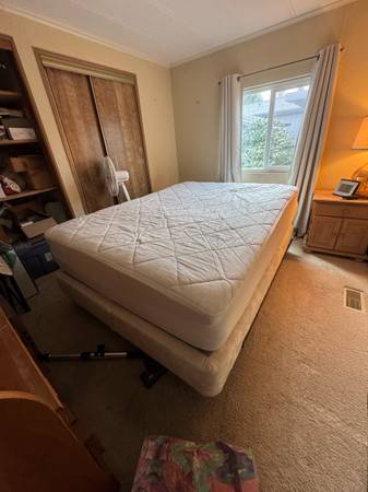 Free queen mattress/ box spring/frame 1