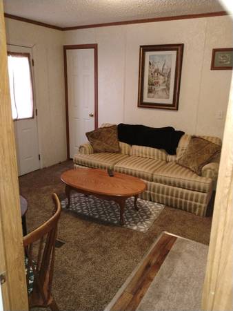$800 / 1br - Furnished w Utilities+TV/Internet One Bedroom, One Bath Private Apt. (4 miles from Exit 19, I-24)63680263952129124