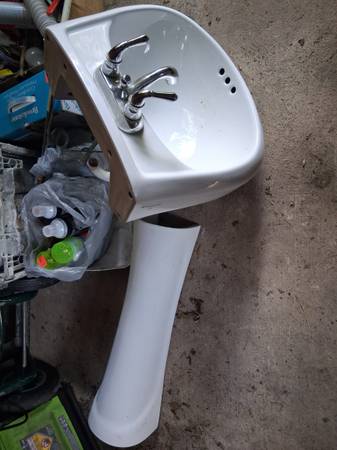 Bathroom Sink 1