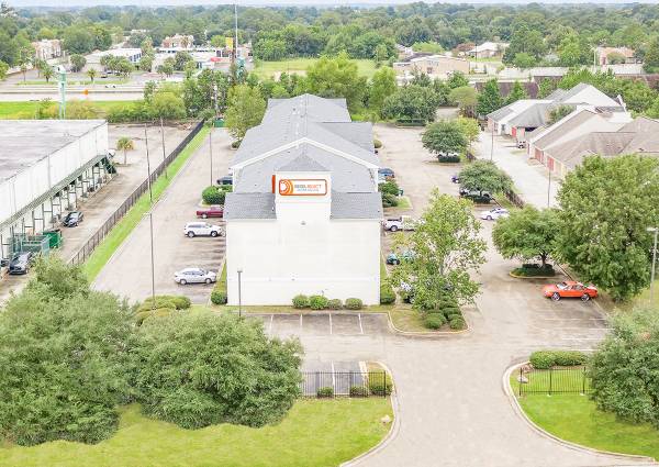 WiFi Access, Siegel Rewards Program, Free Parking 1