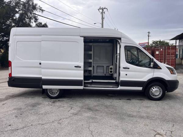 2017 Ford Transit 350 HD - Photo 6