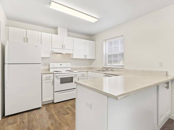 $1,850 / 3br - 1100ft2 - Washer/Dryer Hookups  Private Patio/Balcony!64039059060355122