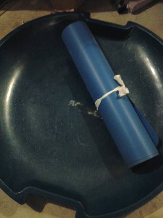 SLED & FLYING SAUCER 1