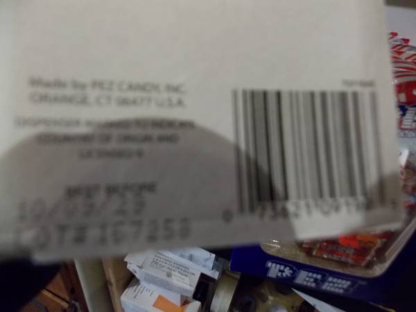CASE of 12 target bullseye Dog PEZ Dispenser & Candy Store Display - $25 (FEDERAL WAY)63471419620739122
