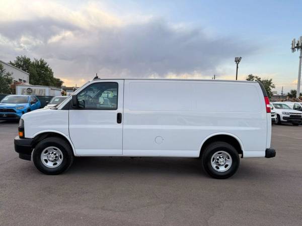 2022 Chevrolet Express 2500 Cargo Chevy Regular Van 3D Van - $18,900 (King Auto)63612118285571121