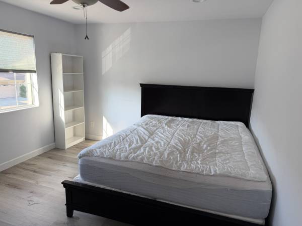 Quiet Room in Gated Community 1