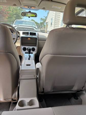 Dodge Caliber - Negotiable - $3,500 (Central Long Island)63614408464385123