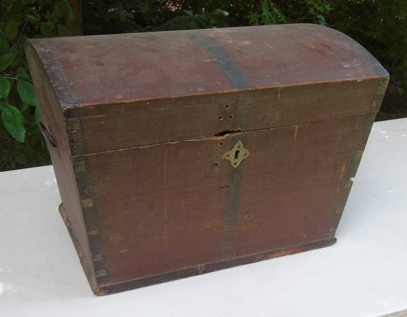 Antique Small Wood Domed Lid Trunk 1