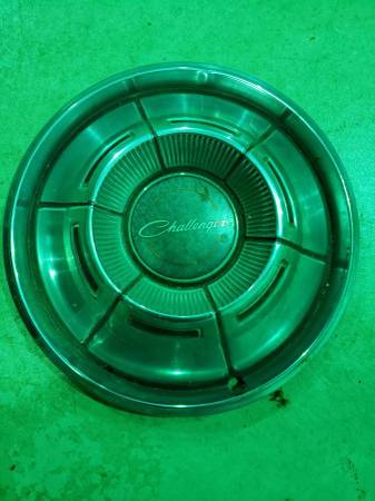 1970-71 Dodge Challenger Hub Cap 1