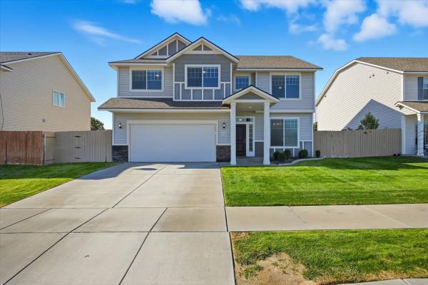$515,000 / 4br - 2504ft2 - Move-in Ready 4 Bedroom Home + Den + Loft in West Pasco (pasco)64151623577091120