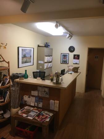 $450 / 140ft2 - Habitación en subarriendo en consultorio quiropráctico (berkeley)64177016137473122