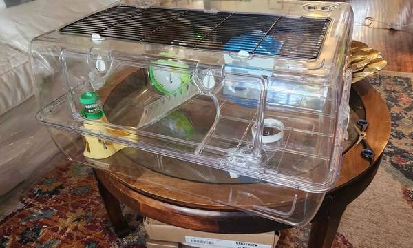 Large Acrylic Hamster/Rodent Cage 1