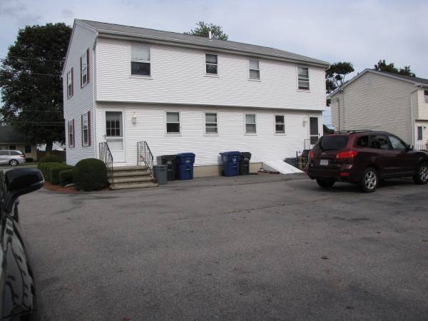$2,500 / 2br - 1000ft2 - Danvers Townhouse for rent! (Danvers)63951007532162121