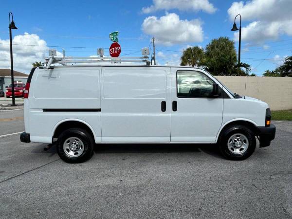 2020 Chevrolet Chevy Express 2500 3dr Cargo Van  cargo vans and trucks - $21,900 (+ Cita auto Sales)63479510322817124