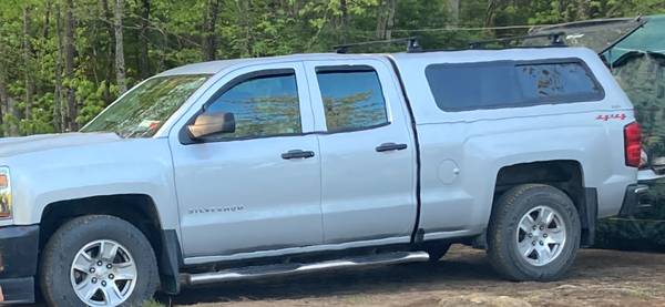 2018 Chevy Silverado1500 4wd,5.3L. LOW MILES 68,700 mi. 1