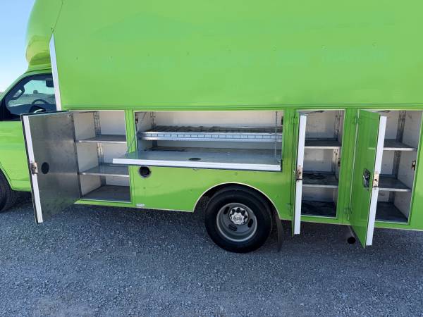 2019 Chevrolet 3500 EXPRESS - Photo 8