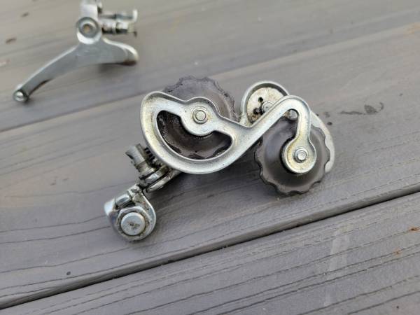 Campagnolo groupset - $60 (South ozone Park)63471377738753124