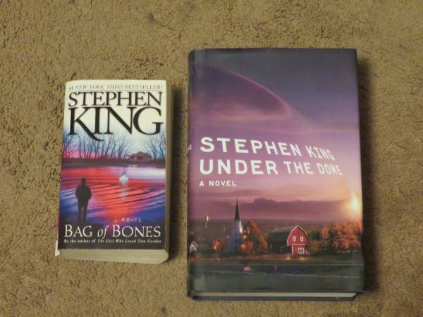 Lot of 2 Stephen King Books 1