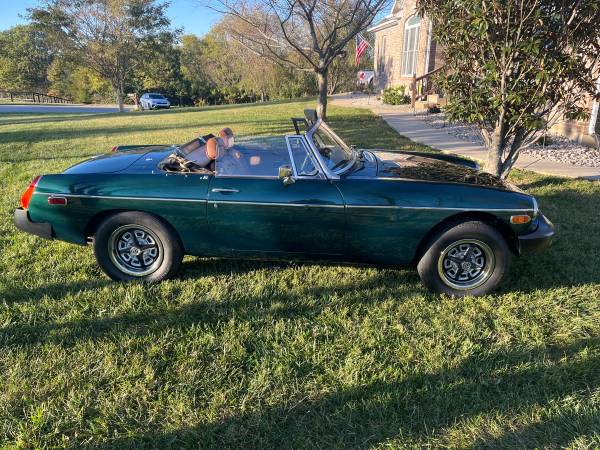 1979 MGB CONVERTIBLE - $8,90063625001623809123