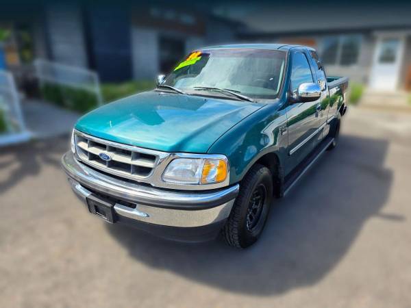 1998 Ford F150 Super Cab - Financing Available! Carfax, come see us to 1