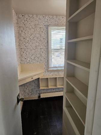 $1000.00 / 1br - 800ft2 - Cute 1 bedroom apartment with deck in the heart of Midtown63681623793795123