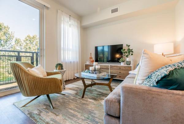 $2,262 / 2br - 990ft2 - Almacenamiento para bicicletas, estilo chic sin esfuerzo, Wi-Fi en la piscina y el salón (Kent)63852481647489120