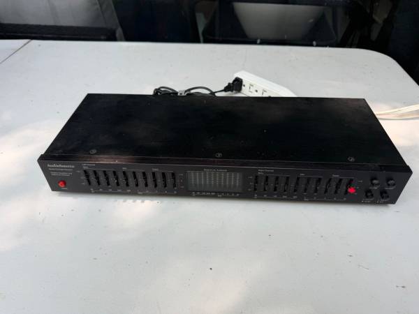 Audiosource Model EQ Eight/Series II 1