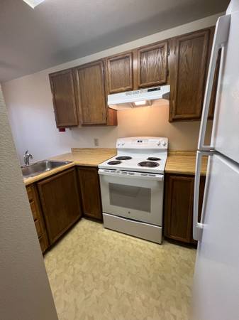 $1,275 / 444ft2 - We give our residents peace of mind with onsite parking security! (Anchorage - Midtown)64004785607299121