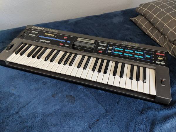 Casio CZ-1000 Vintage Synthesizer - musical instruments - by owner