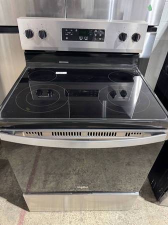 Whirlpool Electric Range 1
