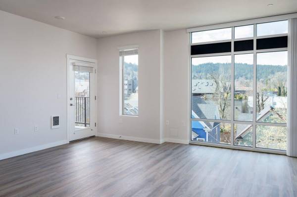 $2,500 / 2br - 935ft2 - Open Concept Floor Plans, Stainless Steel Appliances, Resident Lounge (Northwest District, Nob Hill)63831463802755124