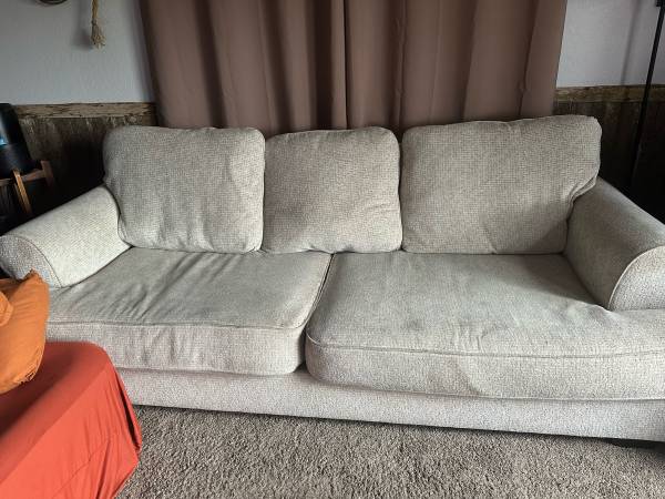 Free couch 1