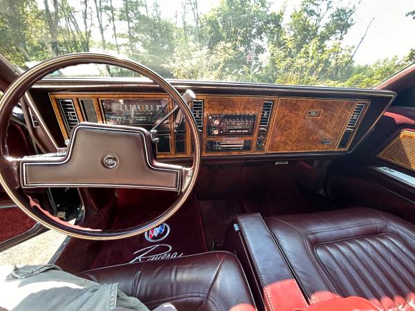 Buick Riviera 1985 - $8,50063614949113217122