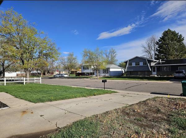 $1,000 / 1br - 1518ft2 - Crawlspace 1bedroom 1bathroom home @Aurora (Aurora)63962795042946124
