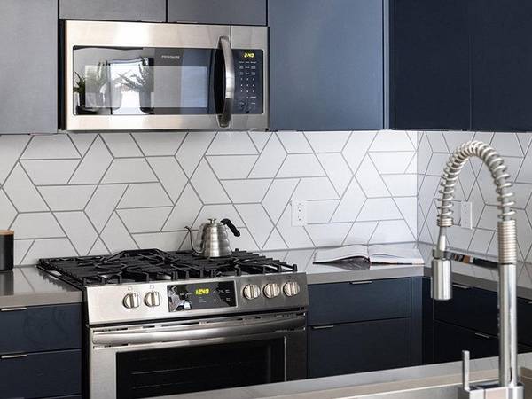 $2,506 / 1br - 750ft2 - Exclusive 4-8 Weeks Free*: 1 BR /1 BA  Luxury (Downtown Long Beach)63863786276993123
