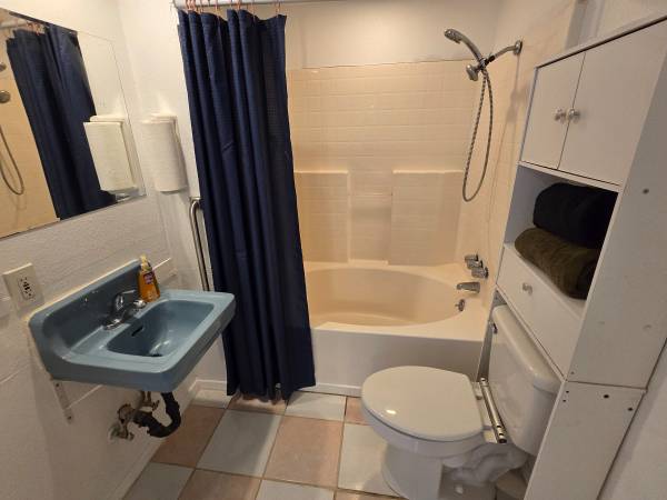 $699 / 4br - Private Room, no credit check (Tucson)63675099582851121