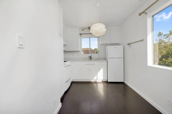 $2,100 / 1br - 1836 Central Ave #G - 1 bedroom | 1 bathroom (alameda)63880014413057122