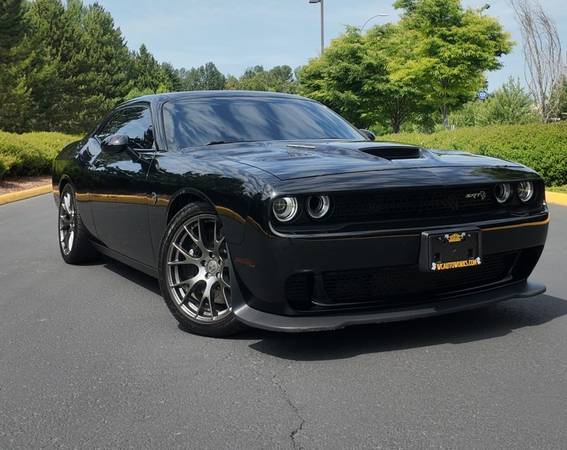 2016 Dodge Challenger  SRT Hellcat Coupe - $44,995 (West Coast Autoworks Everett)63475026961153122